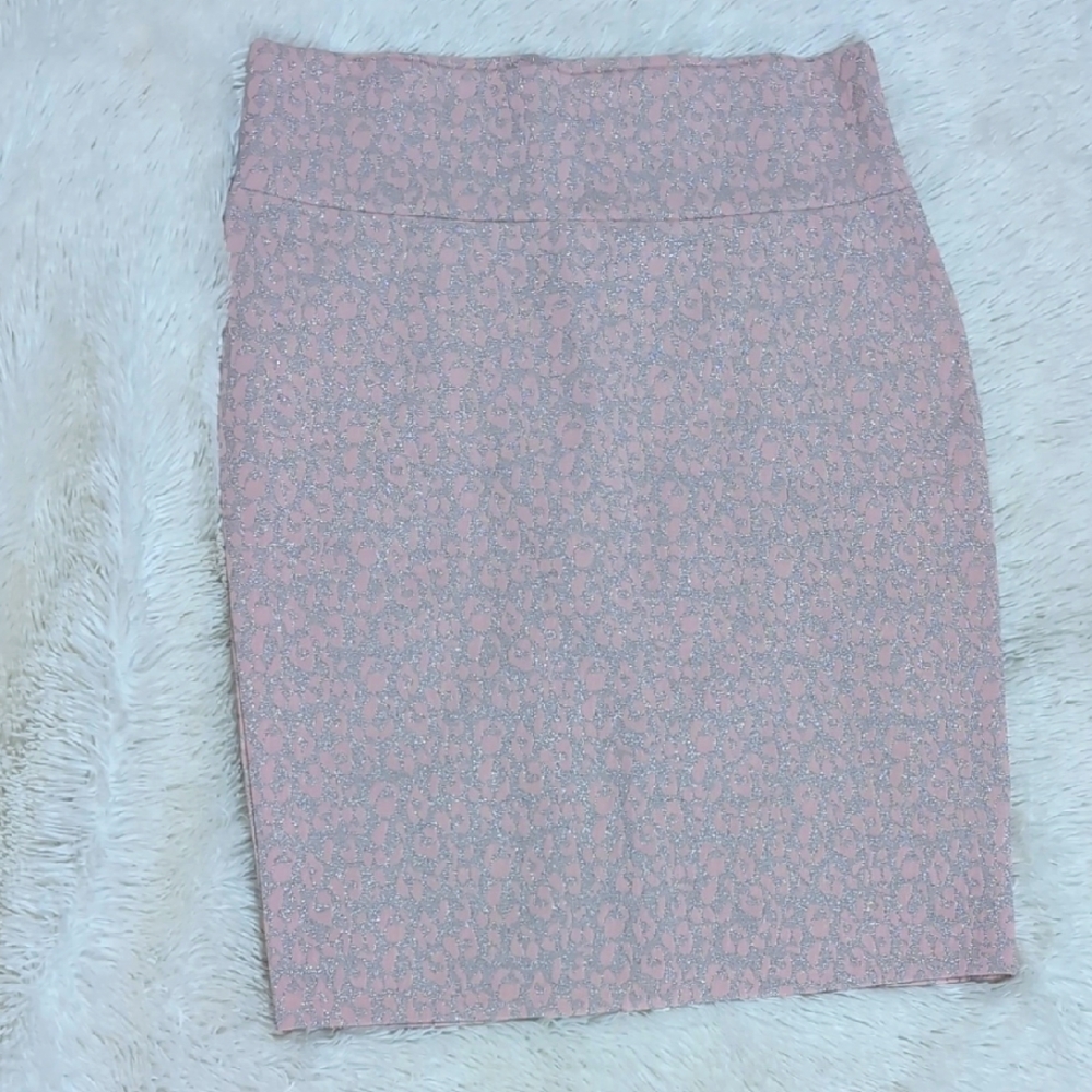 LuLaRoe Elegant Collection Pink & Silver Metallic Cassie Pencil Skirt 3X